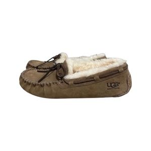 UGG Dakota Water Resistant Suede Moccasin | Limited Edition Beachwood | Size 7